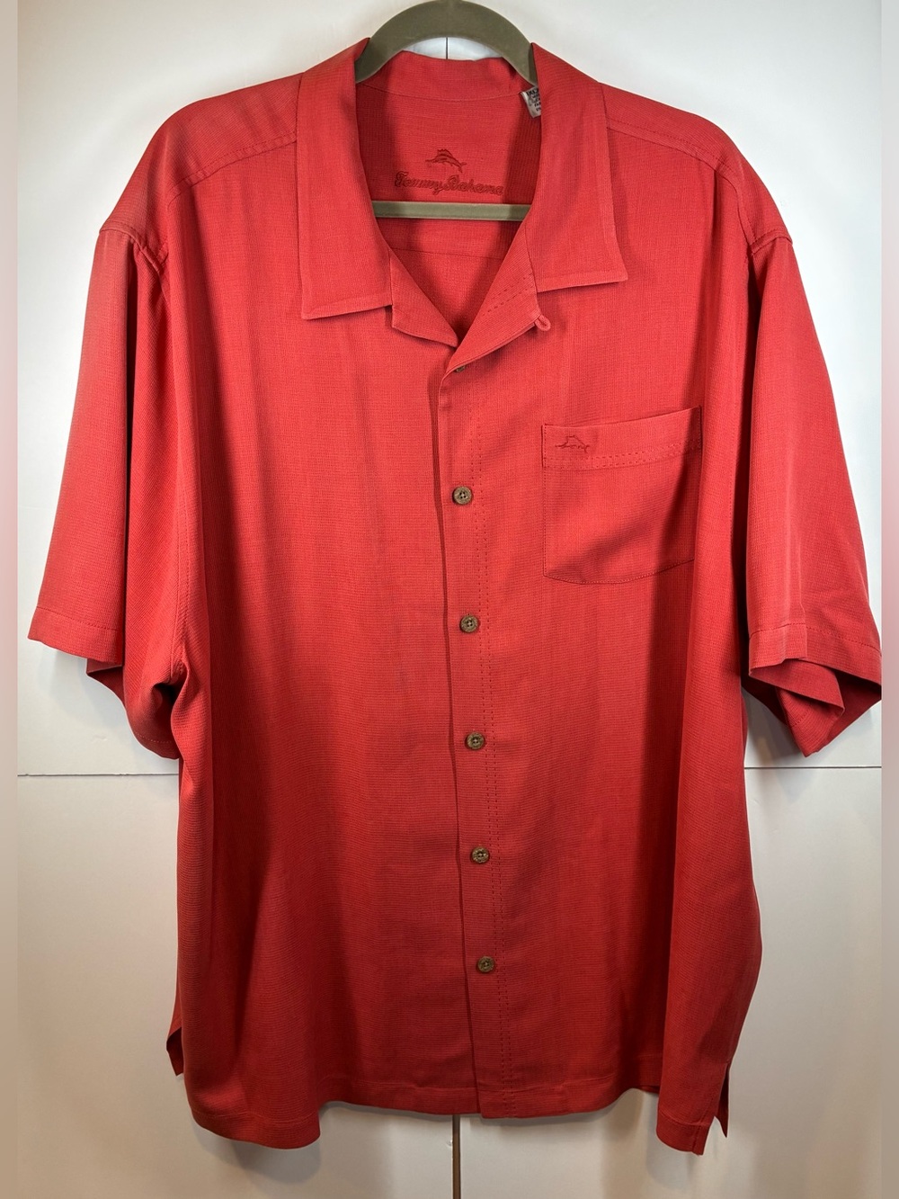 Tommy Bahama Coral Red Camp Shirt Men's XL Short Sleeve Button Front